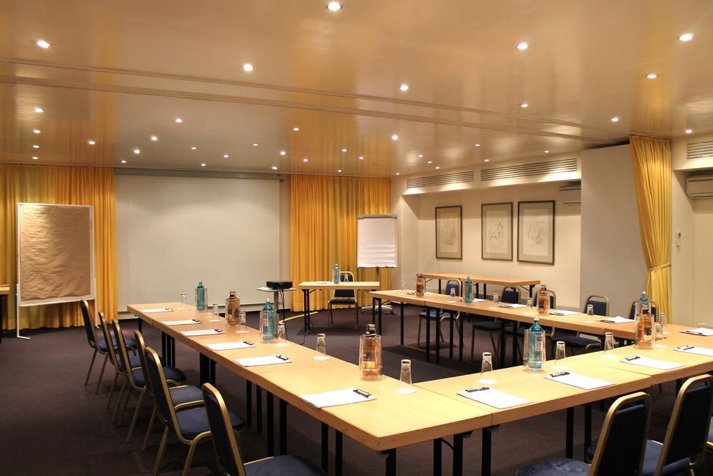 Senats Hotel Koeln Buitenkant foto